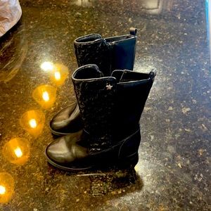 Girls boots